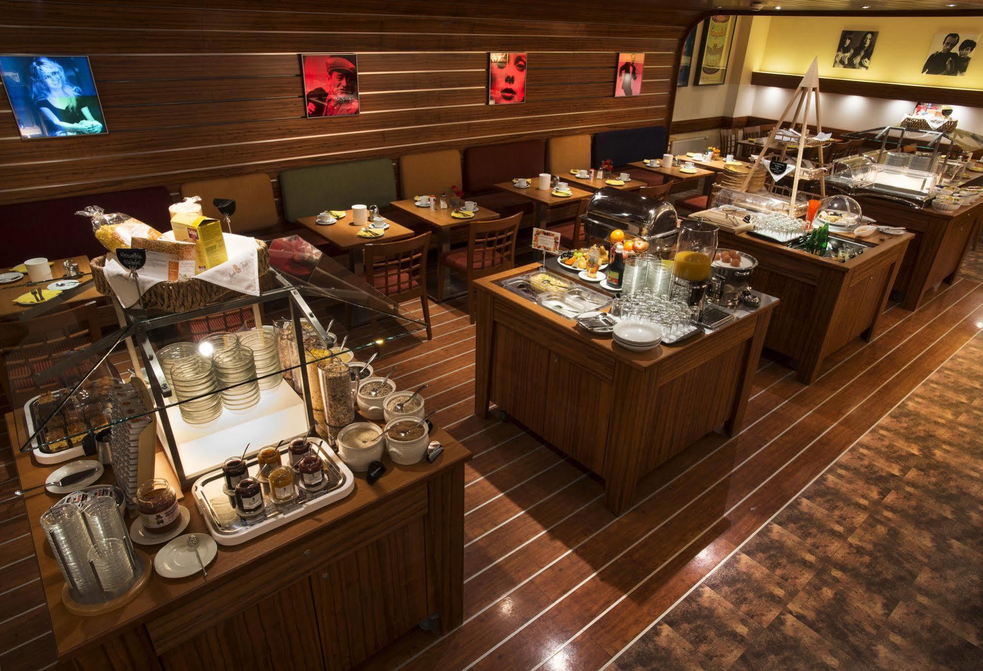 Hotel Hotel City 4*